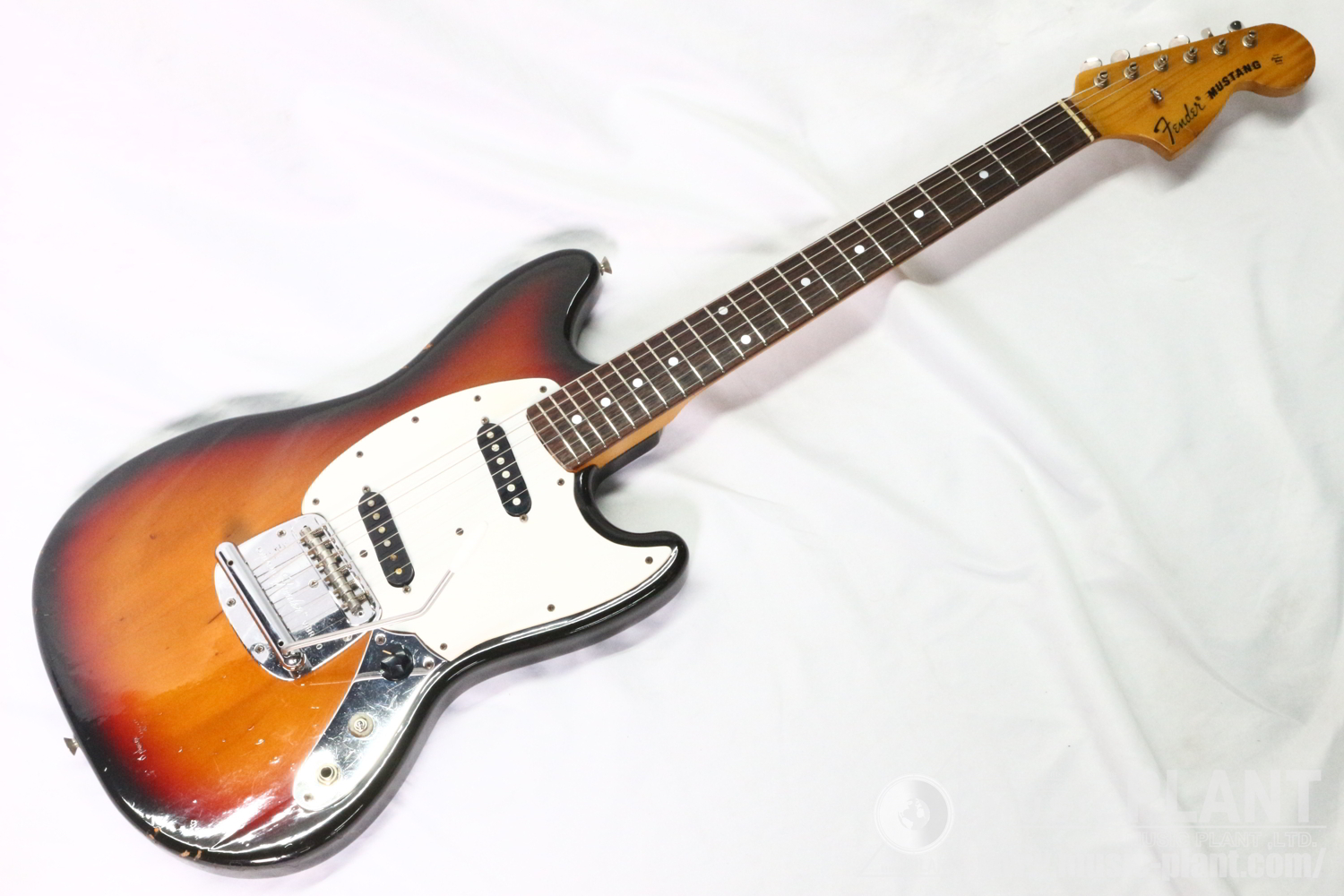 Fender Japan ムスタングMG69 3TS中古()売却済みです。あしからずご了承ください。 | MUSIC PLANT WEBSHOP