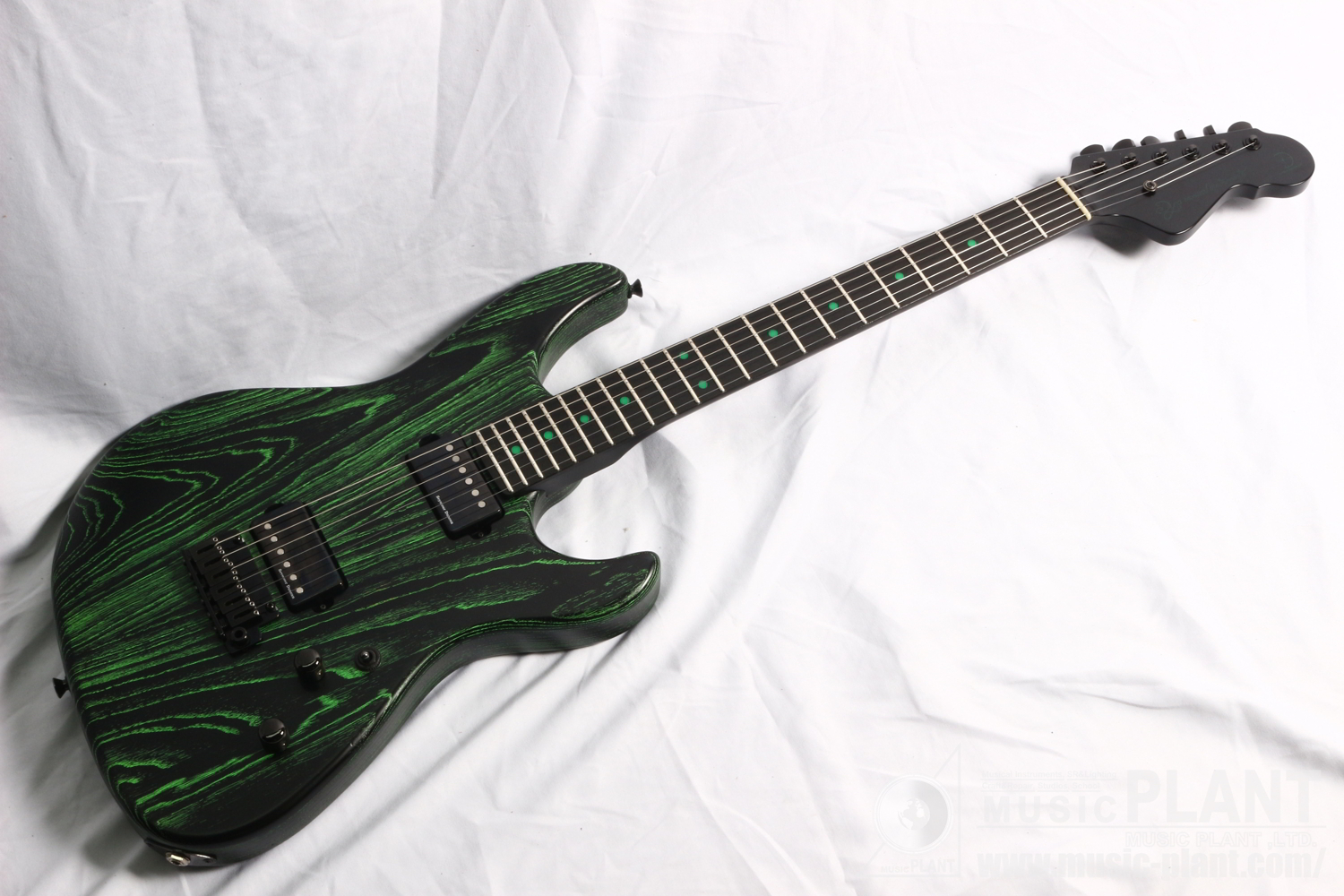 D-SOUND GEAR エレキギターJA-STAR CUSTOM Hex Green Black  Background中古品()売却済みです。あしからずご了承ください。 | MUSIC PLANT WEBSHOP