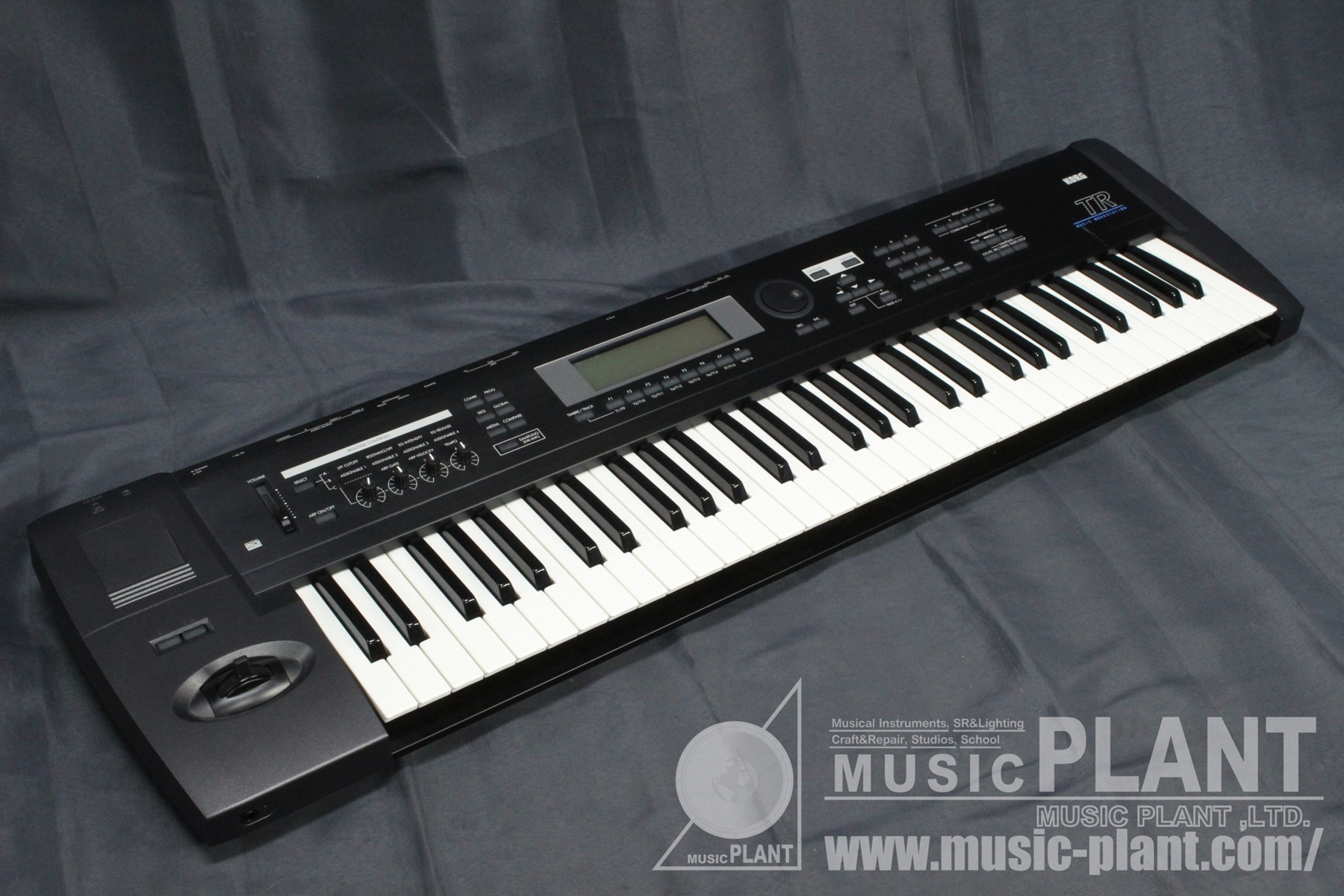 高級品市場 KORG TR76 スタンド ソフトケース付き 鍵盤楽器 
