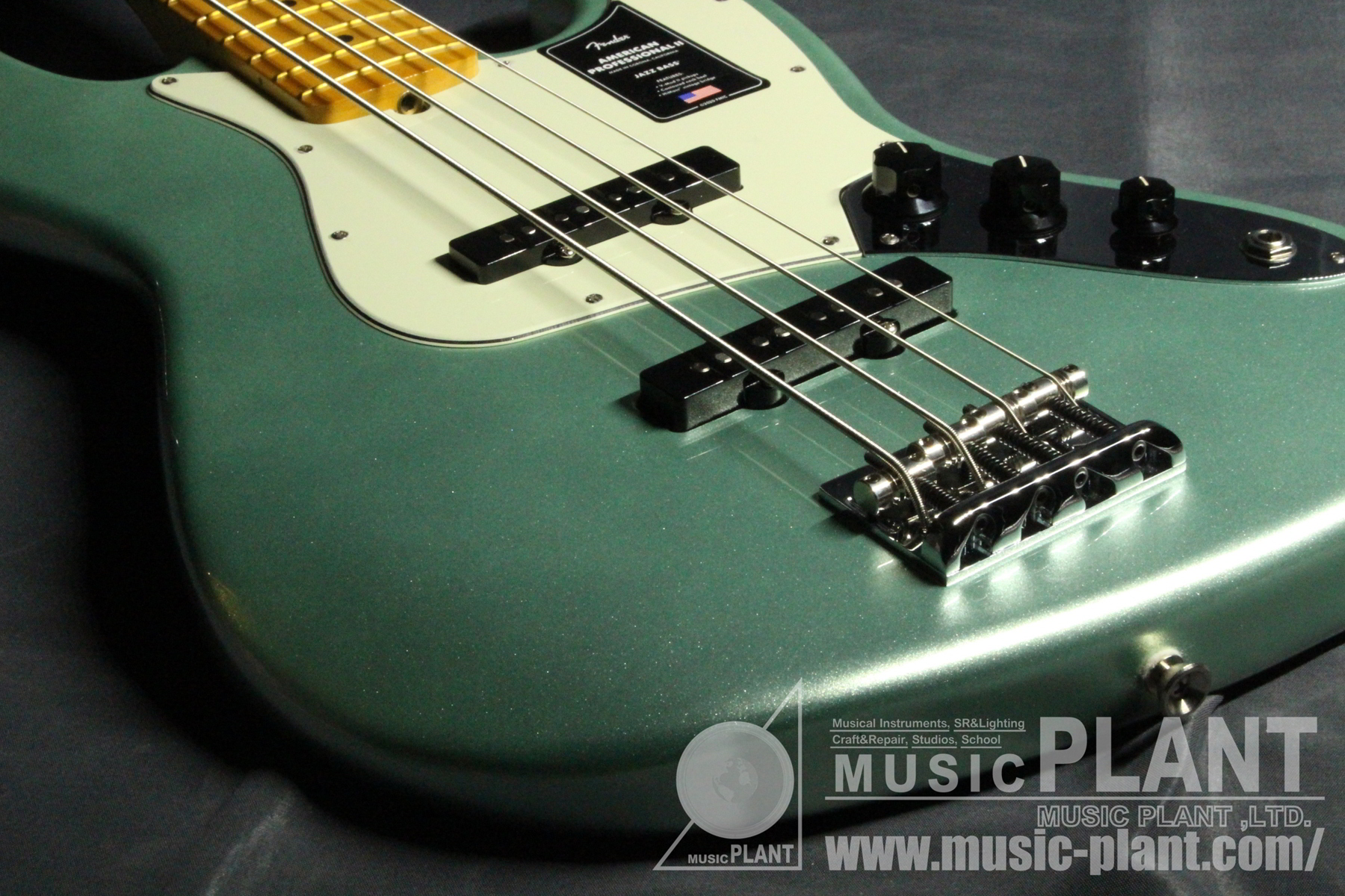 Fender American Professional IIシリーズ ジャズベースAmerican Professional II Jazz Bass  Maple Fingerboard, Mystic Surf Green新品在庫状況をご確認ください | MUSIC PLANT WEBSHOP