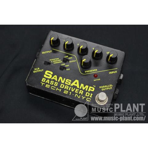 TECH21-ベース用プリアンプSANS AMP BASS DRIVER DI